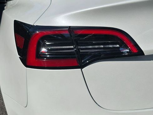 Used 2023 Tesla Model 3 Standard Range image 27