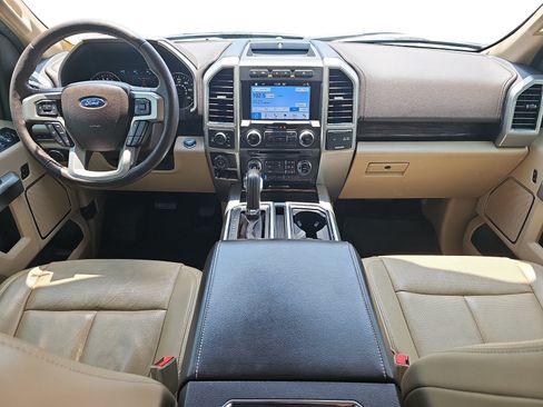 Used 2018 Ford F150 Lariat w/ Equipment Group 502A Luxury AWD/4WD image 9