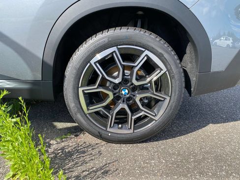 New 2026 BMW X2 xDrive28i w/ Technology Package AWD/4WD image 5