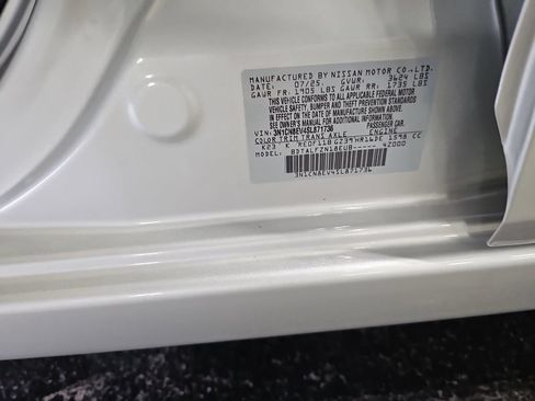 Certified 2025 Nissan Versa SV w/ Trunk Package FWD image 34