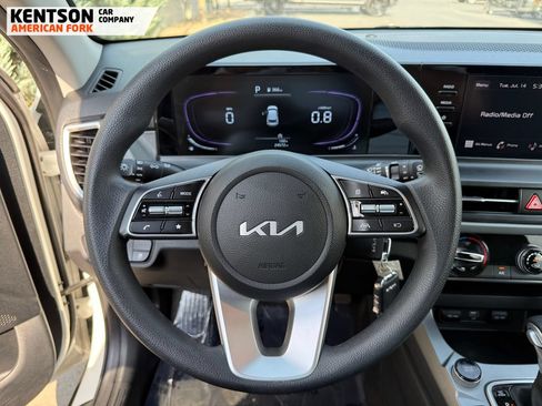 Used 2026 Kia Seltos LX AWD/4WD image 14