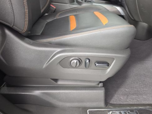 Used 2021 GMC Sierra 1500 AT4 w/ AT4 Value Package AWD/4WD image 47