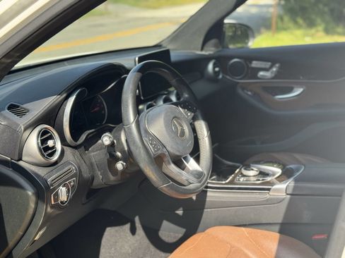 Used 2016 Mercedes-Benz GLC 300 4MATIC image 24