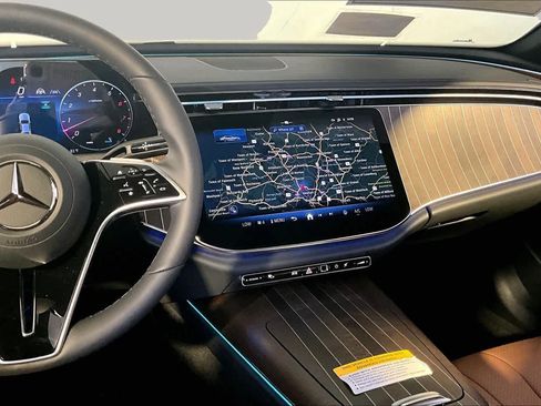 New 2027 Mercedes-Benz E 450 4MATIC Sedan image 8