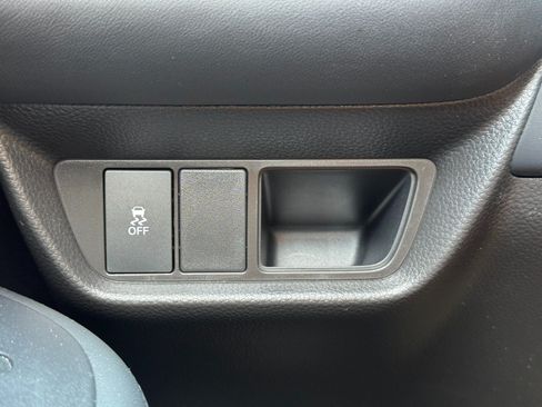 Used 2026 Honda HR-V LX image 16