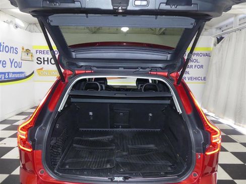 Used 2019 Volvo XC60 T5 Inscription image 31