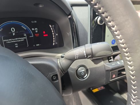 Used 2025 Toyota Camry SE w/ Multimedia Upgrade Package image 26