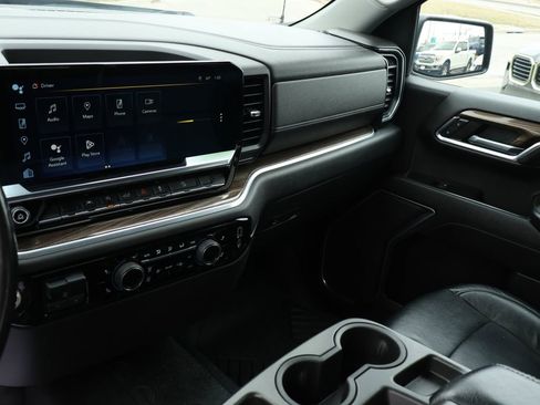 Used 2022 Chevrolet Silverado 1500 LT image 27