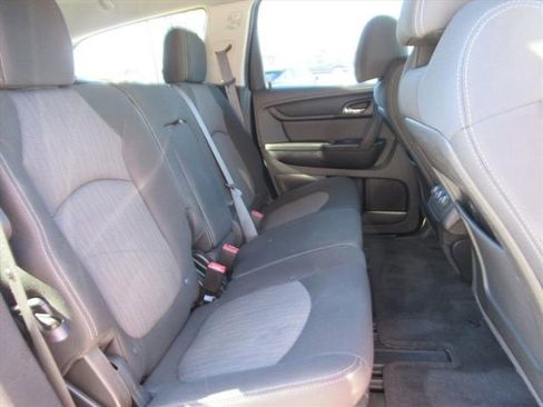 Used 2014 Chevrolet Traverse LT image 26