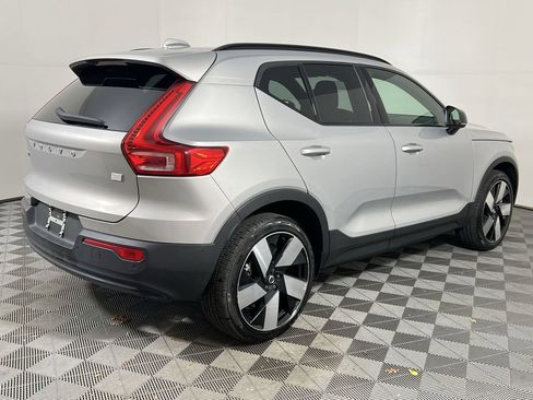 Certified 2023 Volvo XC40 Recharge Ultimate image 9