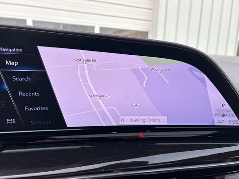 Used 2023 Cadillac Escalade Sport Platinum w/ LPO, ONYX Package image 29