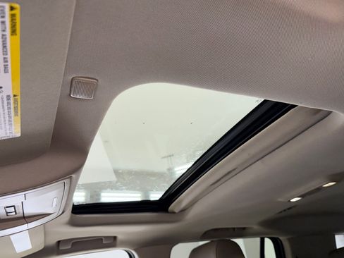 Used 2017 Chevrolet Tahoe LT w/ LT Signature Package image 15