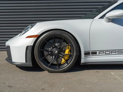 Used 2026 Porsche 911 GT3 RWD image 12