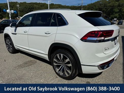 Certified 2022 Volkswagen Atlas Cross Sport SEL Premium R-Line image 7