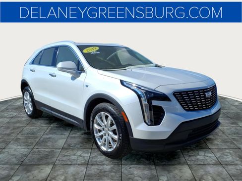 Used 2019 Cadillac XT4 Luxury w/ Cold Weather Package AWD/4WD image 1