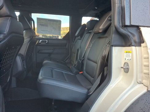 New 2025 Ford Bronco Badlands AWD/4WD image 5