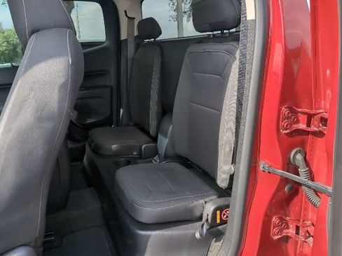 Used 2016 Chevrolet Colorado LT image 24