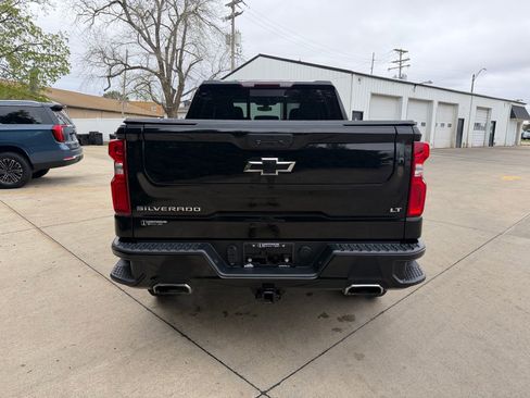Used 2021 Chevrolet Silverado 1500 LT Trail Boss w/ Convenience Package II image 6