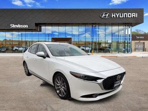 Used 2019 MAZDA MAZDA3 Sedan w/ Premium Package FWD image 3