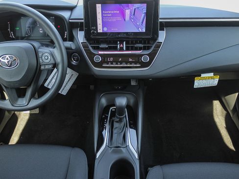 New 2026 Toyota Corolla LE image 15