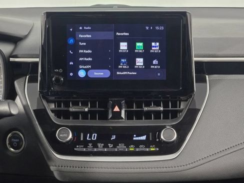 Used 2025 Toyota Corolla SE FWD image 18