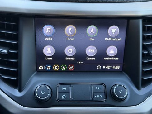 Used 2020 GMC Acadia Denali w/ Technology Package AWD/4WD image 31