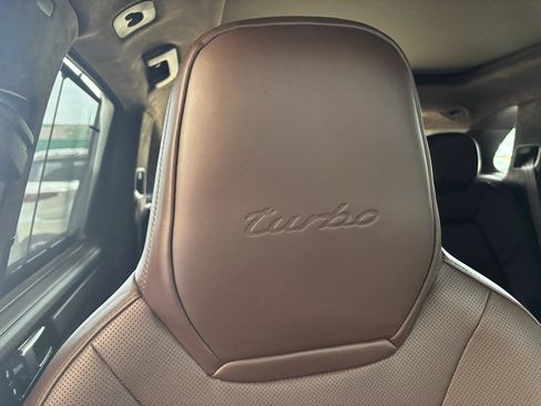 Used 2023 Porsche Cayenne Turbo AWD/4WD image 28