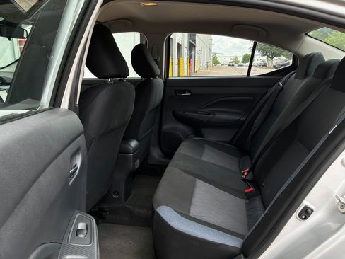 Used 2025 Nissan Versa SV FWD image 11