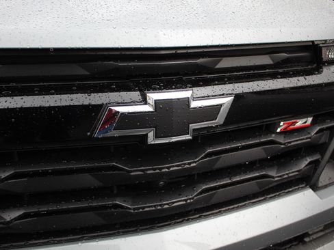 Used 2023 Chevrolet Colorado Z71 image 9