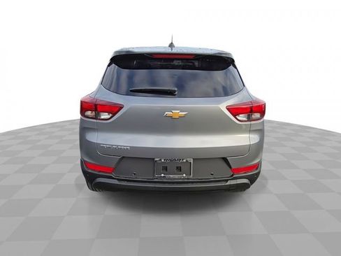 Used 2025 Chevrolet TrailBlazer LS w/ LS Convenience Package FWD image 7