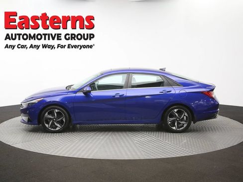 Used 2022 Hyundai Elantra SEL w/ Convenience + Premium Package FWD image 61
