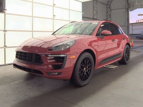 Used 2018 Porsche Macan GTS w/ Premium Package Plus image 1