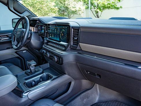 Used 2024 Chevrolet Silverado 1500 ZR2 w/ ZR2 Bison Edition AWD/4WD image 30