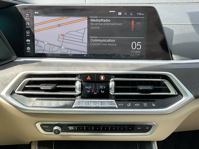 Used 2022 BMW X5 sDrive40i w/ Premium Package RWD image 32