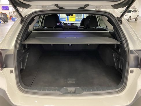 Used 2024 Subaru Outback Premium image 34