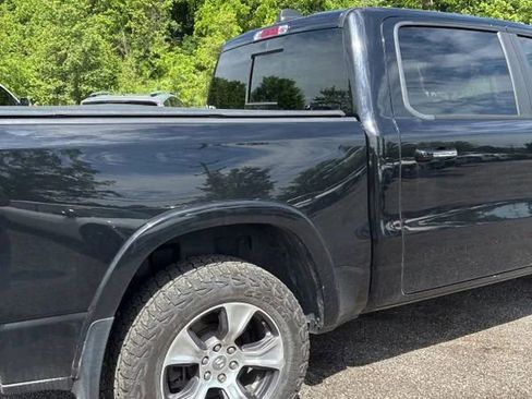 Used 2019 RAM 1500 Laramie AWD/4WD image 9