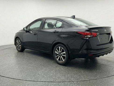 Used 2025 Nissan Versa SV image 6