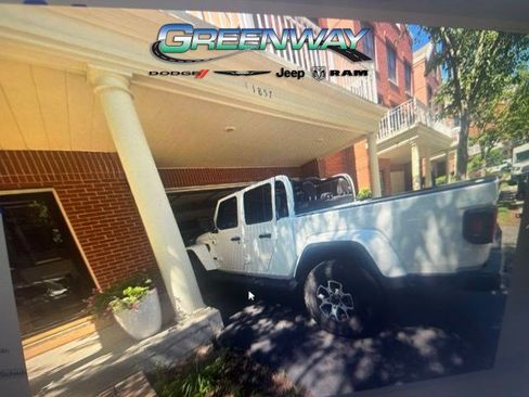 Used 2023 Jeep Gladiator Sport AWD/4WD image 1