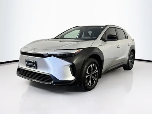 Used 2023 Toyota bZ4X AWD w/ Weather Package image 3