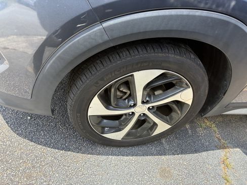 Used 2018 Hyundai Tucson Value FWD image 5