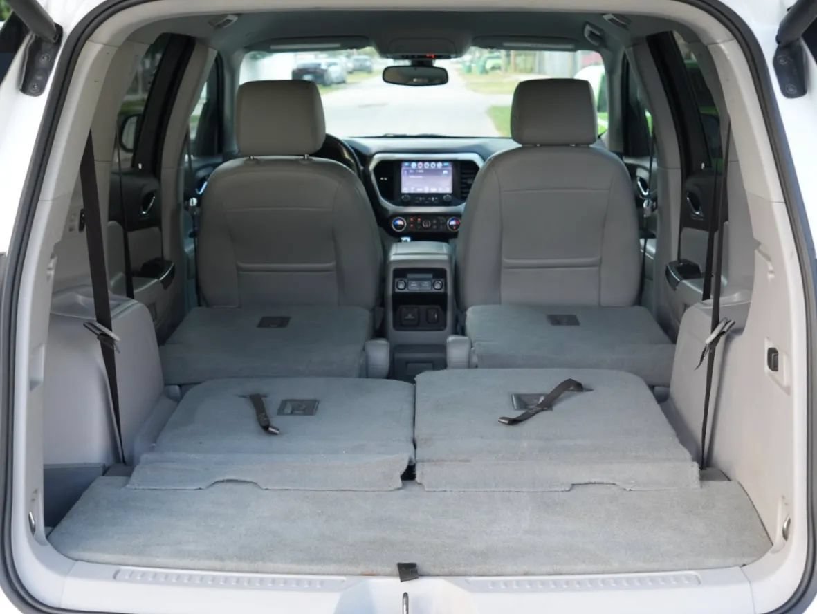 Used 2019 GMC Acadia SLT FWD image 17