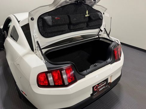 Used 2012 Ford Mustang GT Premium w/ Electronics Pkg RWD image 9
