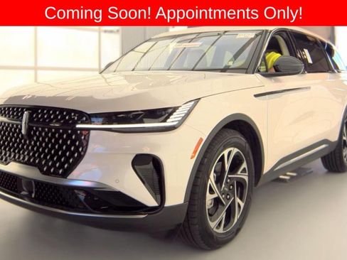 Used 2026 Lincoln Nautilus Premier w/ Equipment Group 102A AWD/4WD image 1