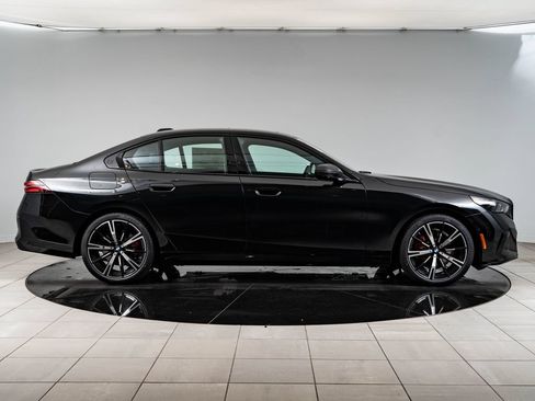 New 2027 BMW 530i xDrive w/ M Sport Package AWD/4WD image 11
