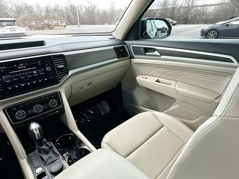 Used 2022 Volkswagen Atlas SE AWD/4WD image 30