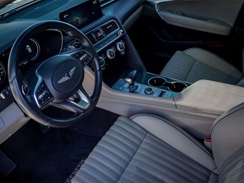 Used 2022 Genesis G70 3.3T image 11