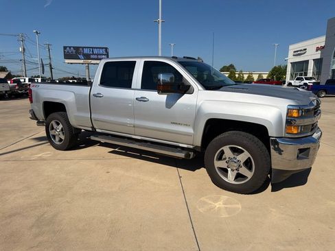 Used 2018 Chevrolet Silverado 2500 LTZ w/ Duramax Plus Package AWD/4WD image 19