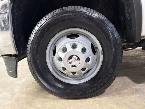 Used 2016 GMC Sierra 3500 4x4 Crew Cab w/ Sierra Convenience Package image 34