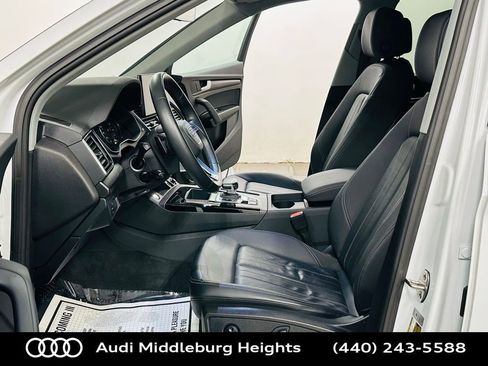 Certified 2023 Audi Q5 2.0T Premium w/ Convenience Package image 12