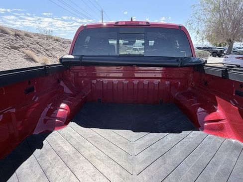 Certified 2025 Nissan Frontier SV image 33